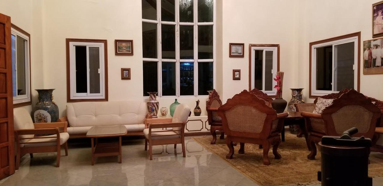 Buenavista Family Inn Tagudin Exteriér fotografie